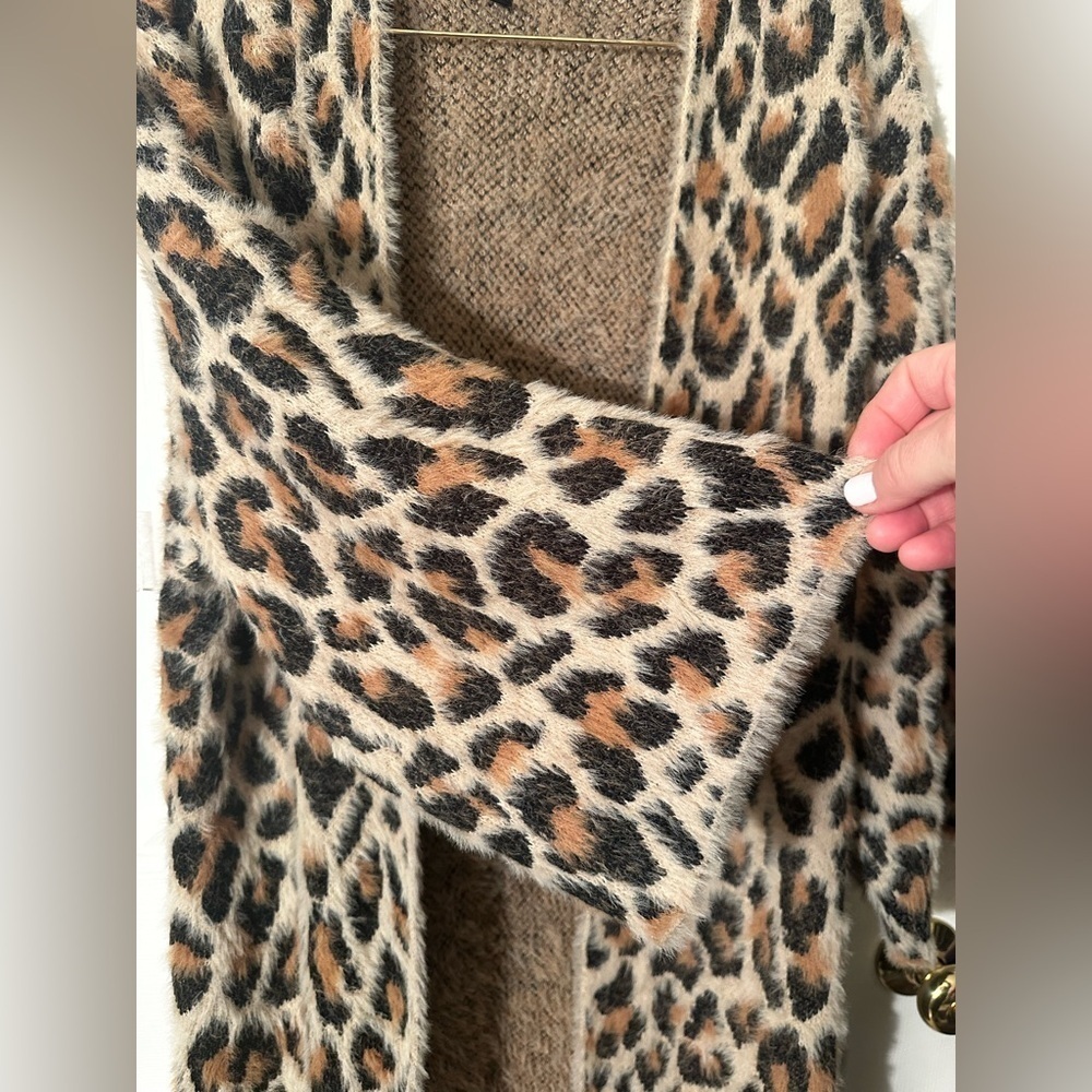BLANKNYC Leopard Duster XS from REVOLVE Brown Tan Beige Sleeve Cuffs Fuzzy Cardi - Picture 7 of 13